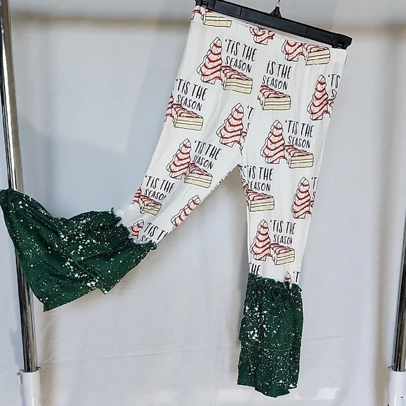 SHEIN Green and White 'Tis the Season Pajama Set - Picture 7 of 8